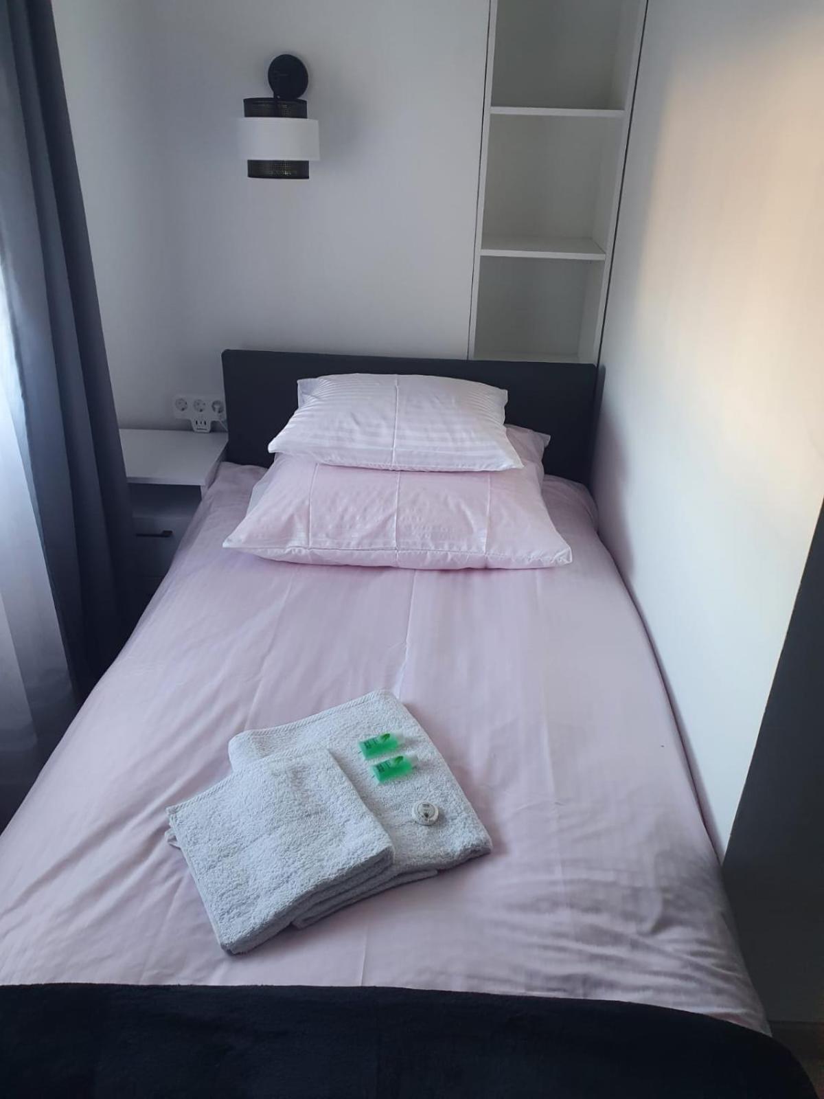 Comfort Stay, Ev, Parking Boleslawiec  Exterior foto