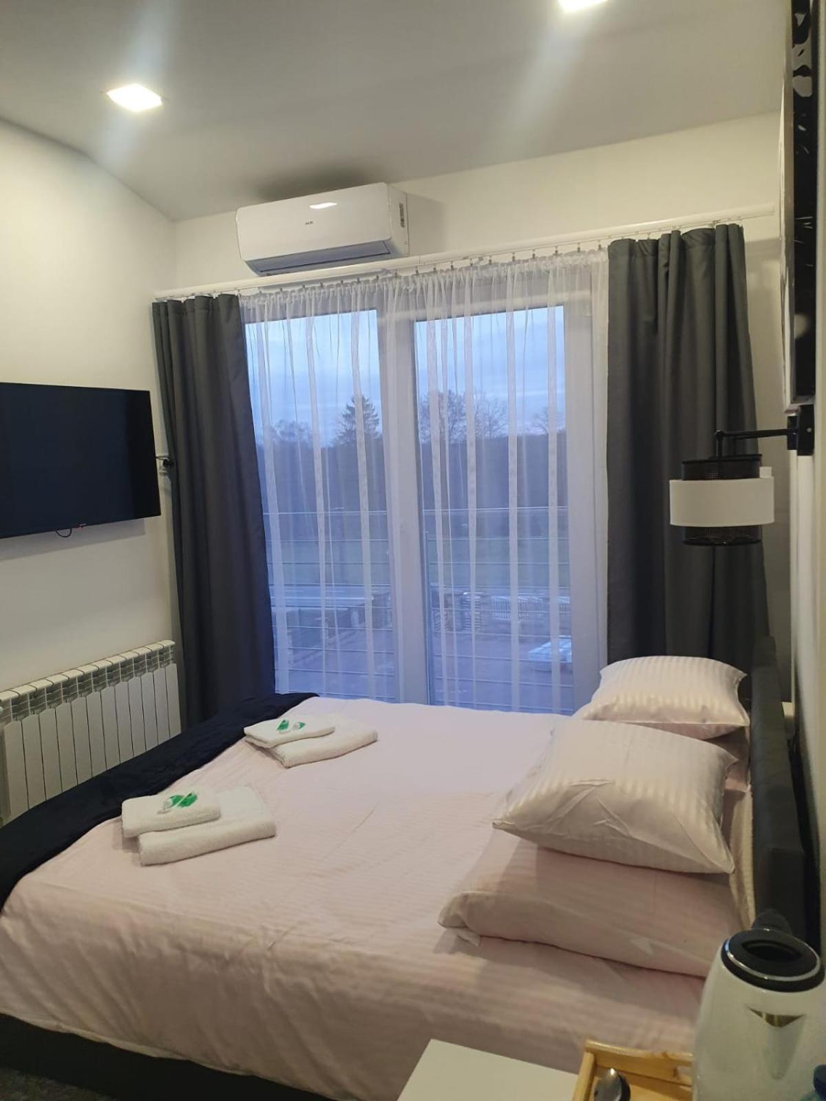 Comfort Stay, Ev, Parking Boleslawiec  Exterior foto